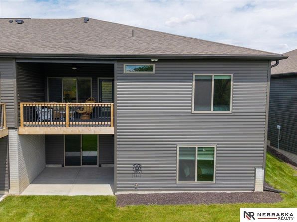 6941 Claystone Dr, Lincoln, NE 68521
