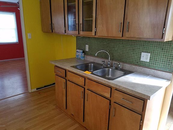 5th image of 546 Grandview Pl
