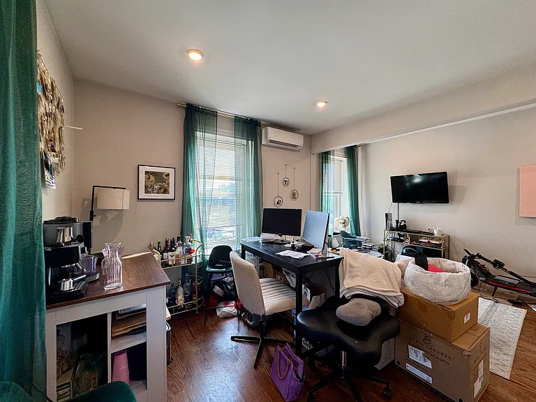 6802 Chew Ave #4 — Photo 4