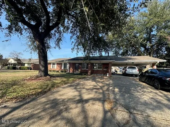 121 Stuart Dr, Vidalia, LA 71373