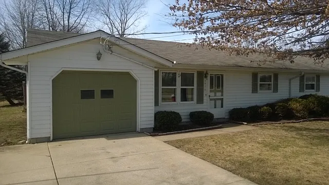 2866 Moon Rd