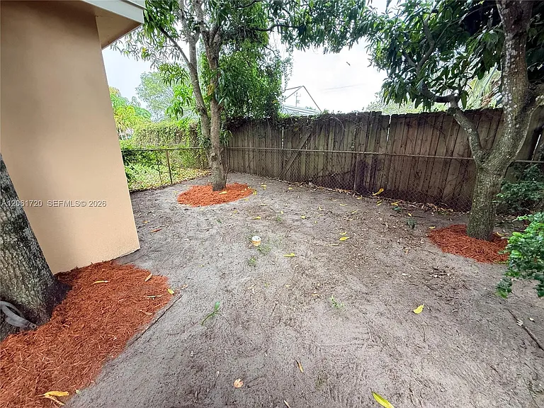 3730 NW 4th Ct — Photo 37