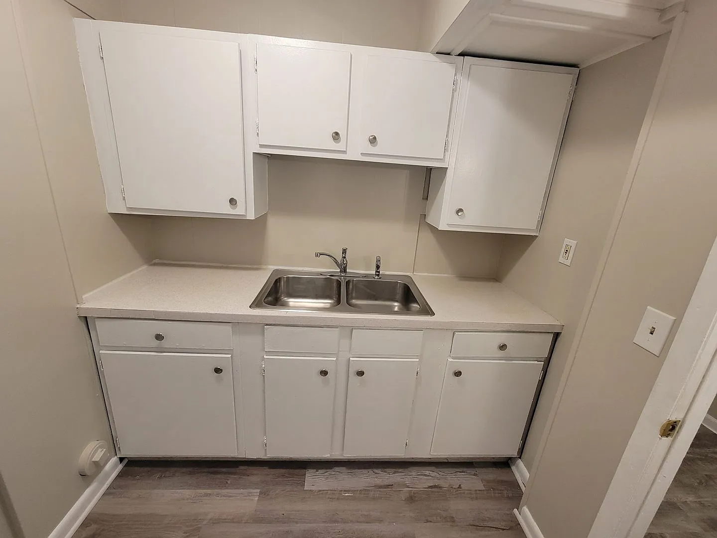 514 Hanover St — Photo 3
