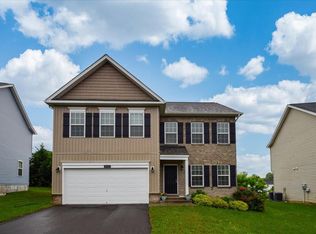 8322 Leighburn Dr, Roanoke, VA 24019