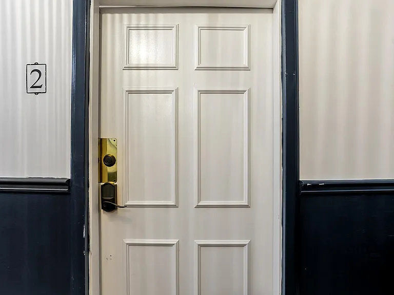 E McDonough St — Photo 20