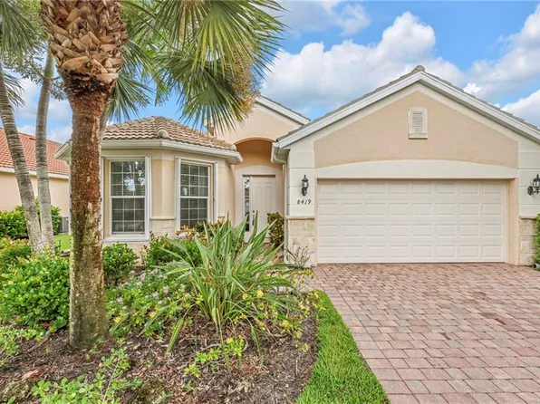 8419 Benelli Ct, Naples, FL 34114