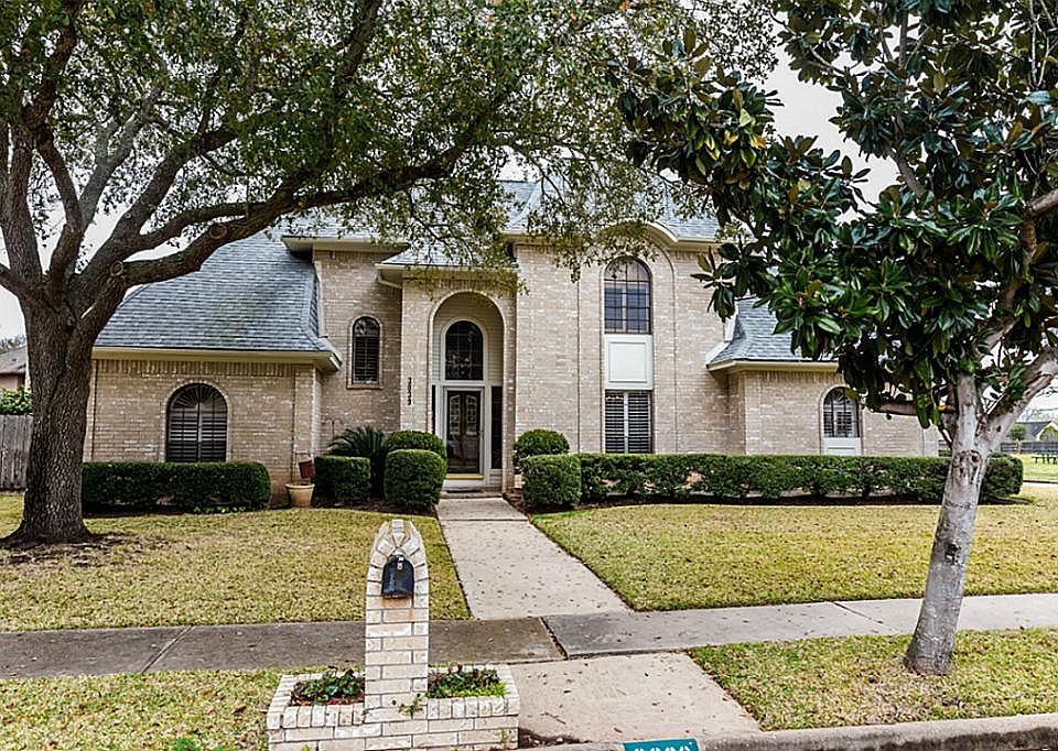 1st image of 3039 Pasture Ln
