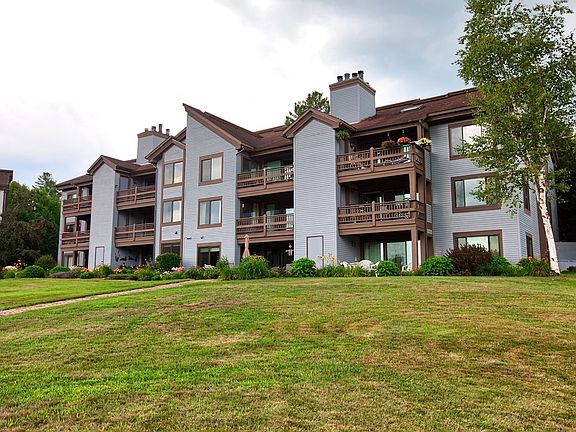 2nd image of 40 Harbor Ln Unit 25