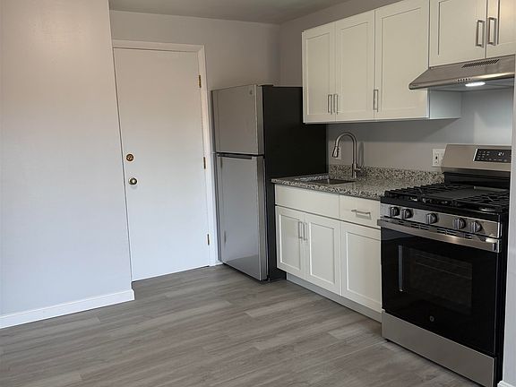 2nd image of 130 Mammoth Road #415