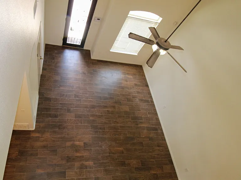 2210 Hannah Leigh St — Photo 6