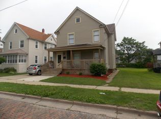 1516 62nd St, Kenosha, WI 53143