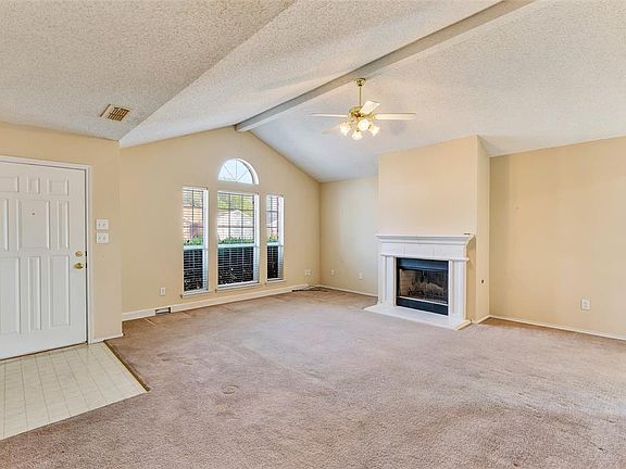 5th image of 10213 Cypress Hills Dr