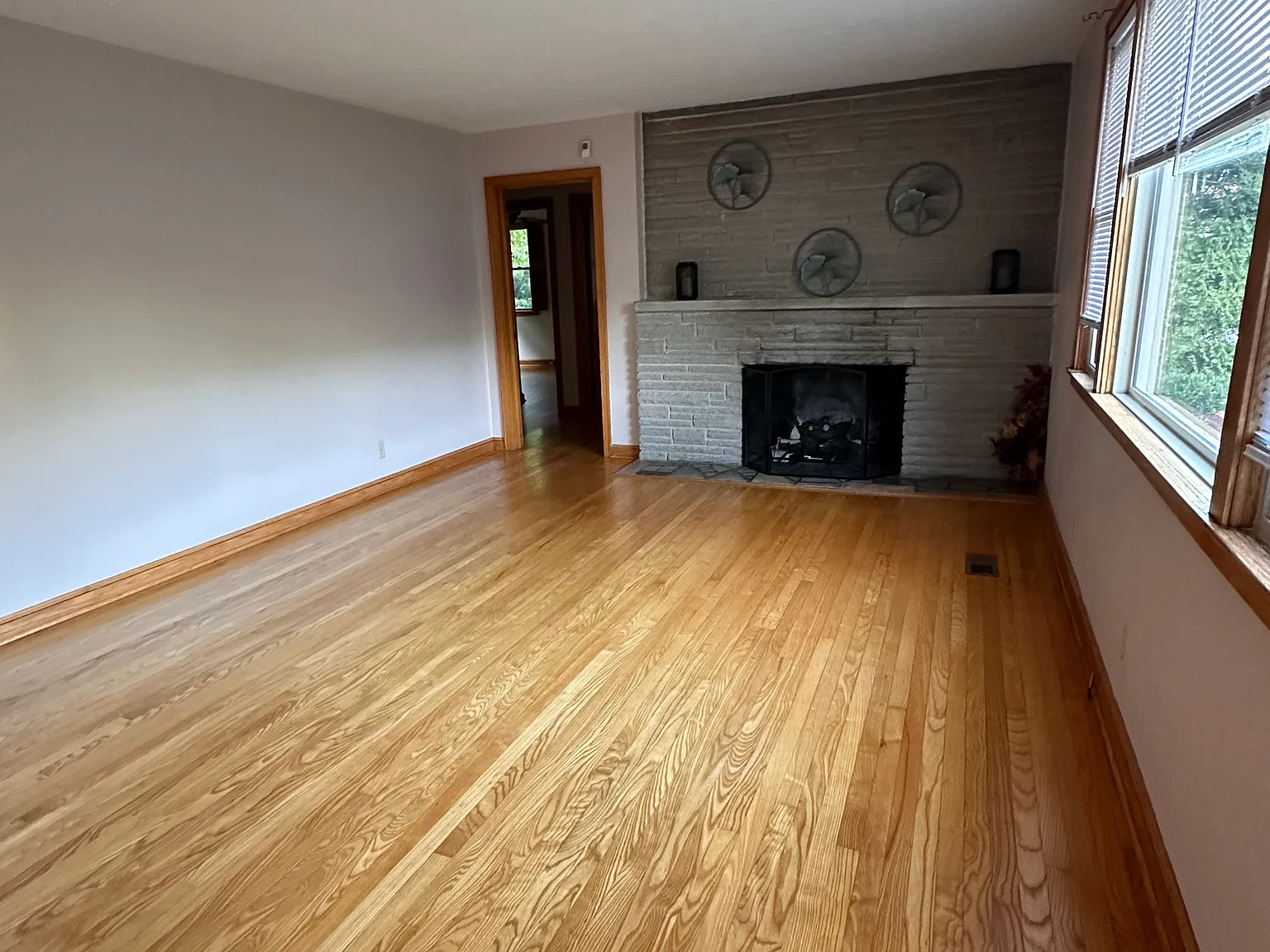 1408 Ridgecrest Rd — Photo 2