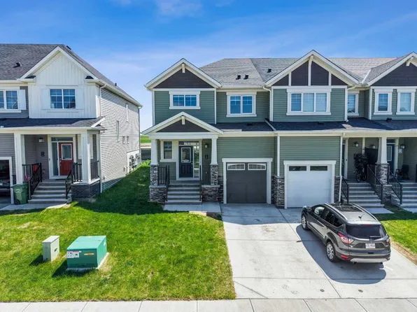 116 E Cityline Sq NE, Calgary, AB T3N 2H5
