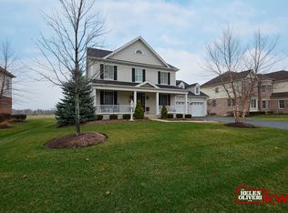 6 Tournament Dr S, Hawthorn Woods, IL 60047