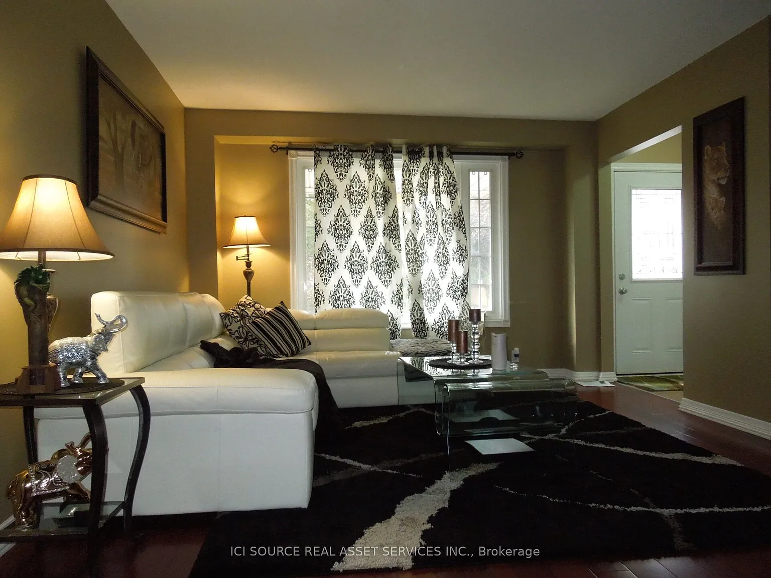 3 bed, $2,700 — Photo 3