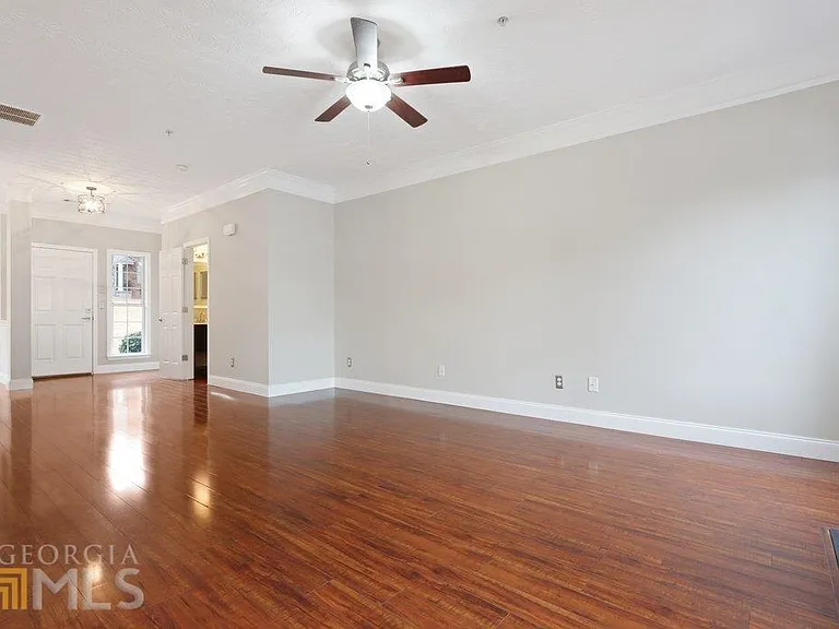 512 Blossom Way — Photo 8