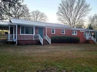 3325 Brocks Mill Rd, Cheraw, SC 29520