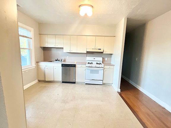 2nd image of 126 Bradford Ave APT 2L