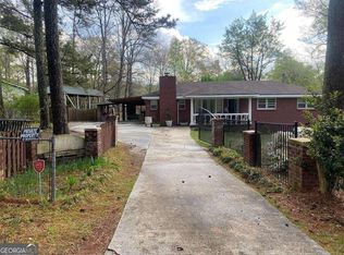 624 Long Cir, Lawrenceville, GA