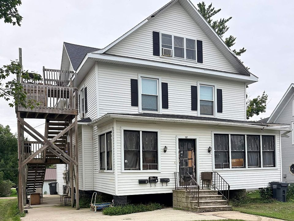 2nd image of 107 Seneca St