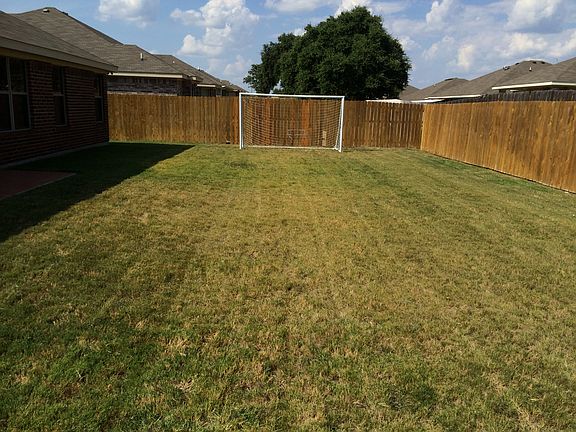 5th image of 2402 Isabelle Dr