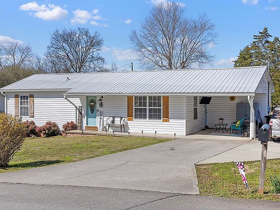 2nd image of 906 Boaz St
