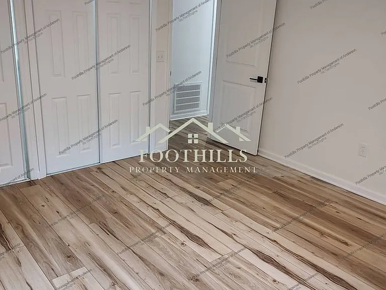 202 Wedgewood Dr — Photo 16