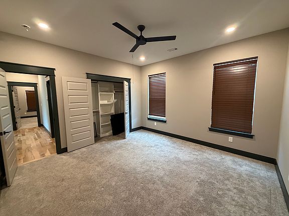 4th image of 423 Spring St