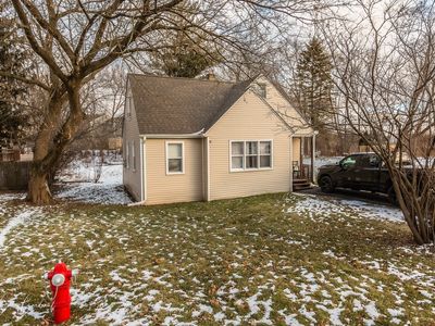 1909 W Cedarwood Cir, Round Lake Heights, IL, 60073