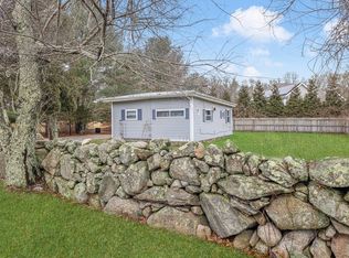 496 Chase Rd, Dartmouth, MA 02747
