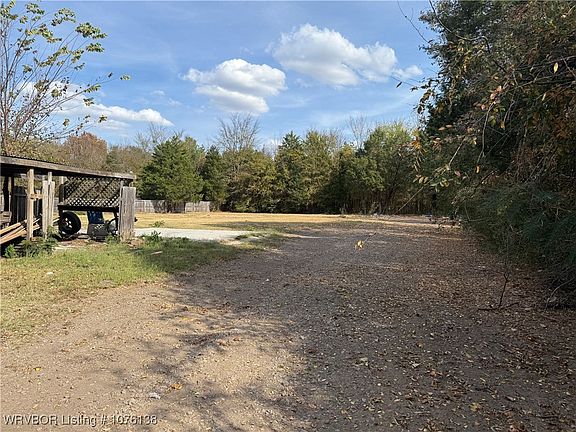 3rd image of 138 N 46th St
