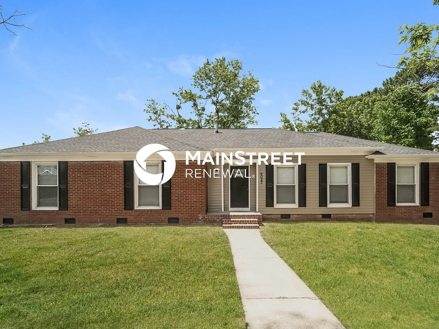 6022 Farm Pond Ln — Photo 1