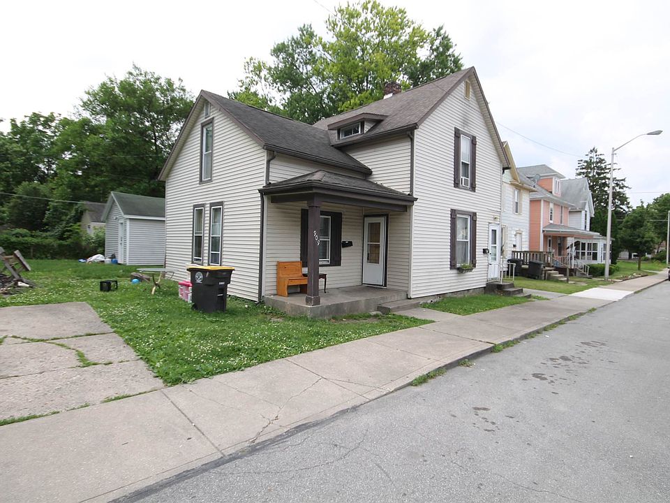 2nd image of 909 Scott Ave