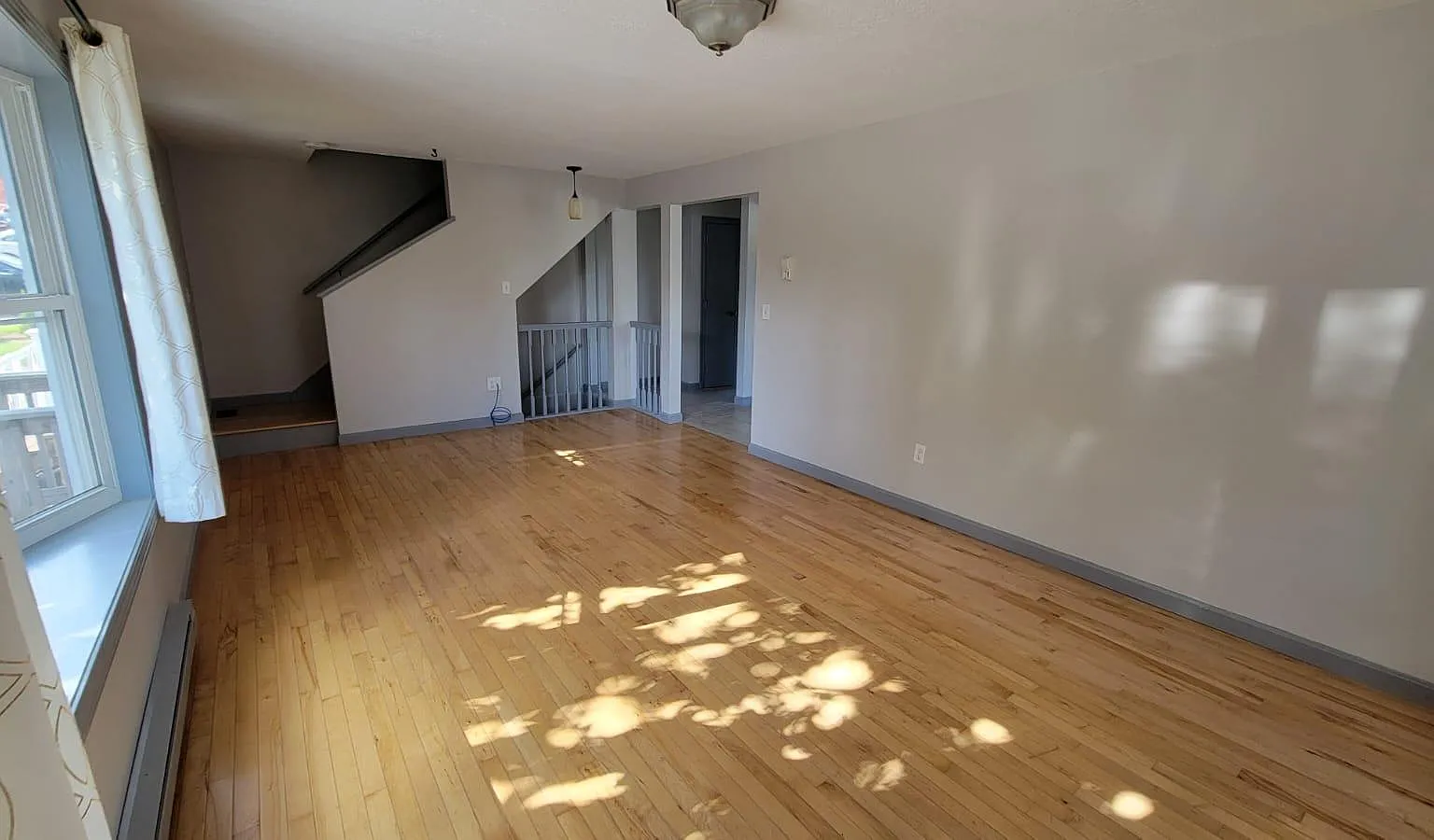 3 bed, 2.5 bath, 1700 sqft, $2,650 — Photo 1