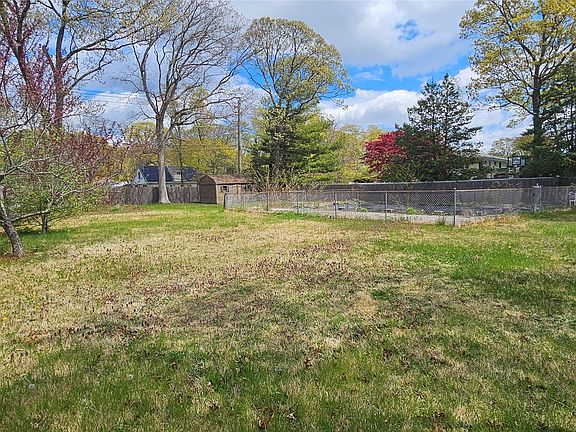 3rd image of 61 Timber Point Road