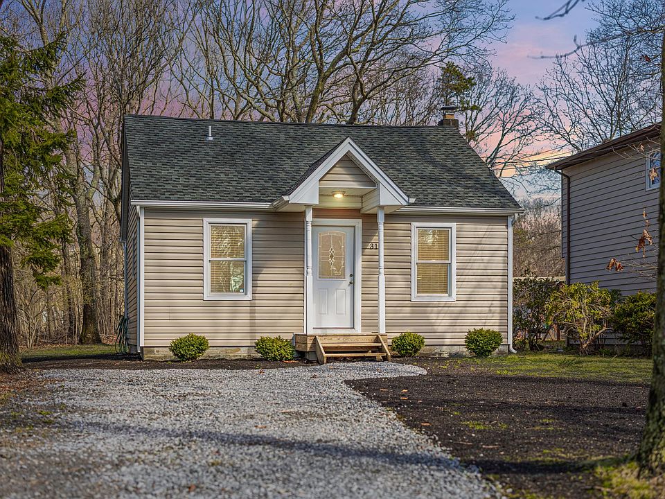 1st image of 31 Beatrice Dr