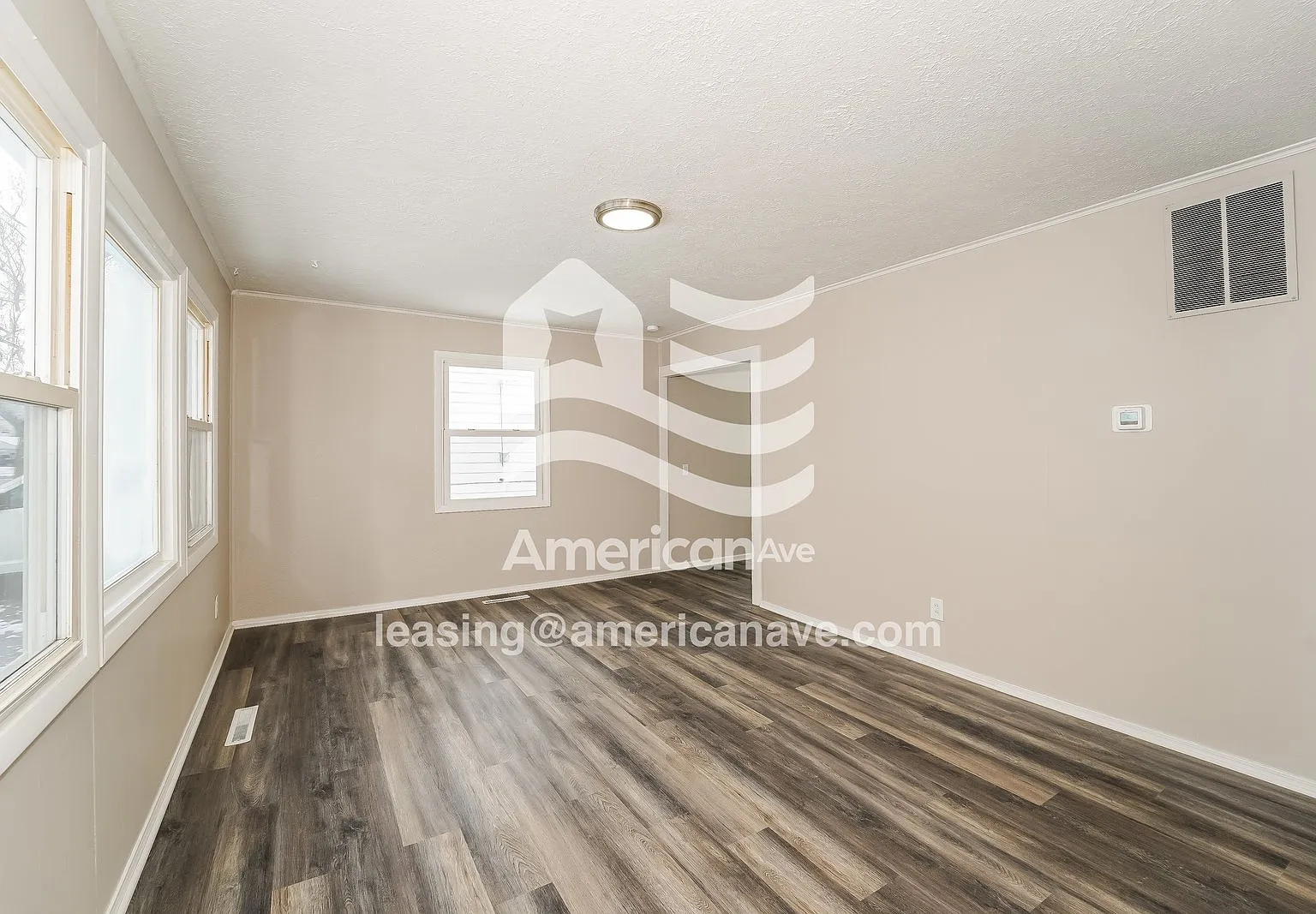 3 bed, 1.0 bath, 864 sqft, $1,197 — Photo 4