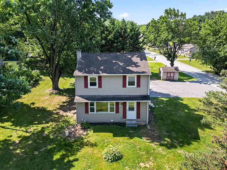 5810 Burkey Rd — Photo 5