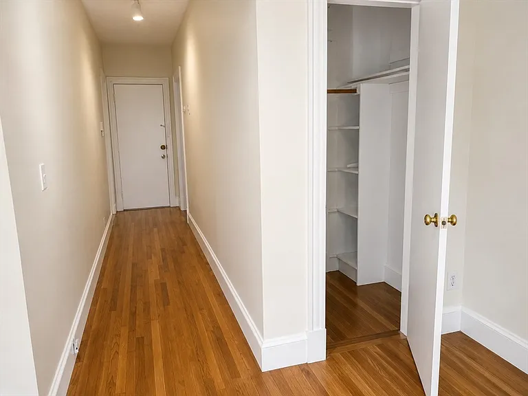119 Park St #6 — Photo 7