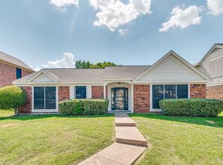1415 Middleton Dr, Cedar Hill, TX 75104