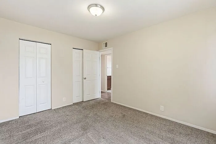 2520 E Cameron Vis — Photo 13