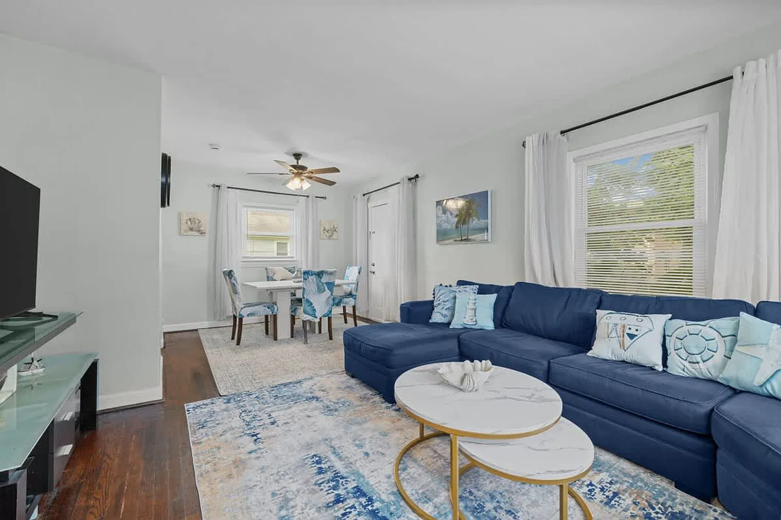 2 bed, 1.0 bath, $2,671 — Photo 2