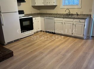 31 Sanford Rd #11293176, Augusta, ME 04330