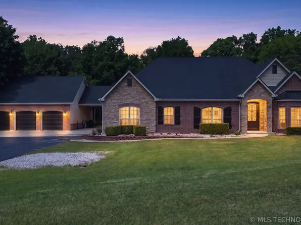 24612 S Wells Ranch Rd, Claremore, OK 74019