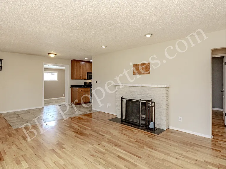 1840 N Shirley St — Photo 25