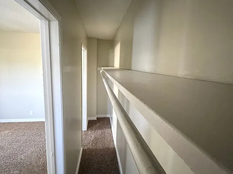 Stone Gate Apartments — Photo 57