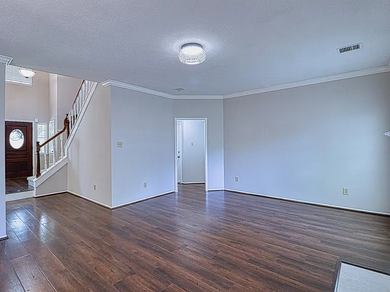 427 Birch Hill Dr — Photo 6