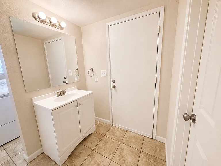 Country Lane - A Must See Community! — Photo 31