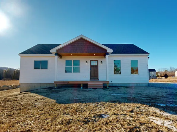 10 Hayfield Drive, Greene, ME 04236